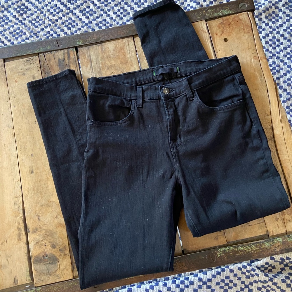 Jbrand Black skinnies